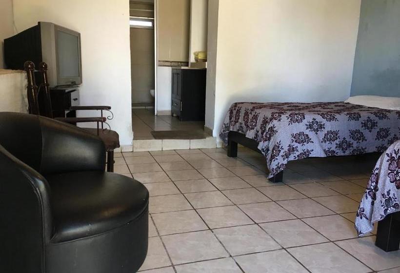 فندق La Quinta Sm