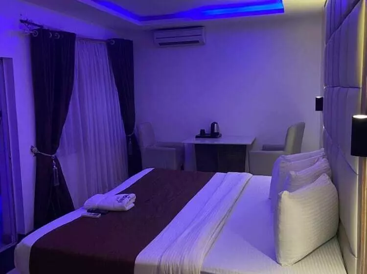 هتل Presken Residence