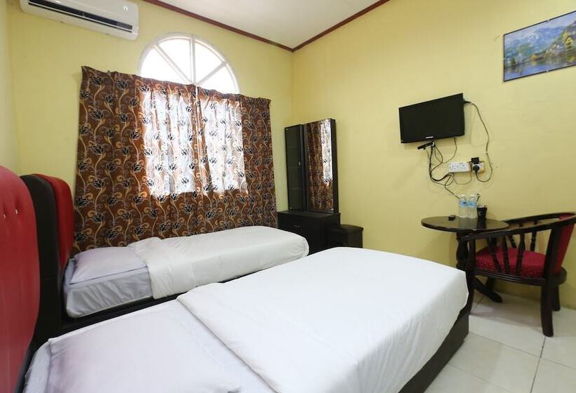 Hotel Oyo 89819 Raz  Kelulut
