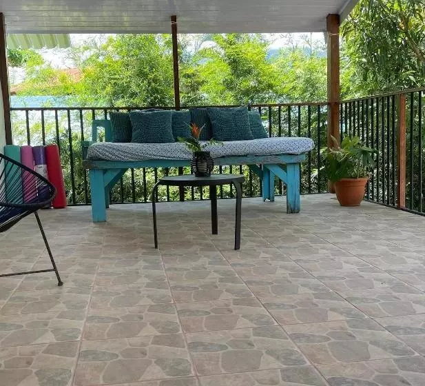 Hotelli Uvita Pirates Hostel