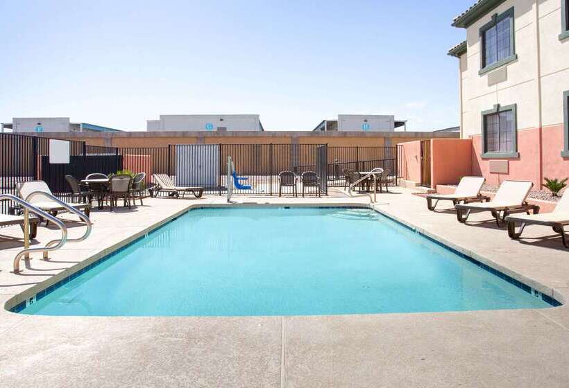 فندق Baymont By Wyndham Phoenix I10 Near 51st Ave