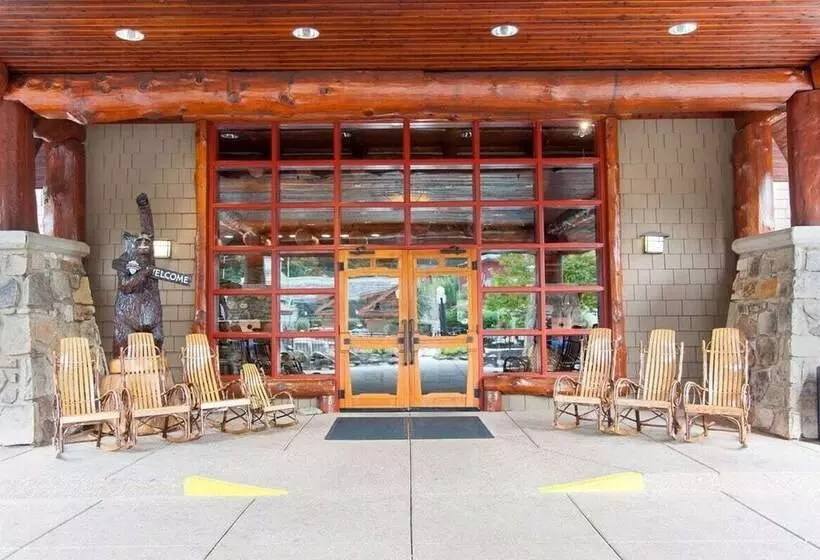 ホテル Bearskin Lodge On The River