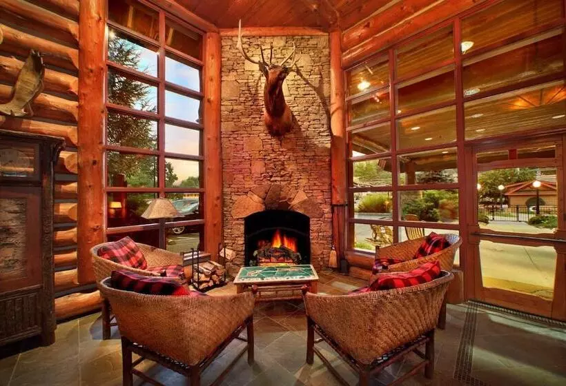 ホテル Bearskin Lodge On The River