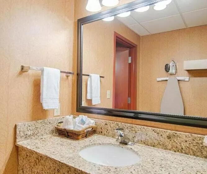 ホテル Bearskin Lodge On The River