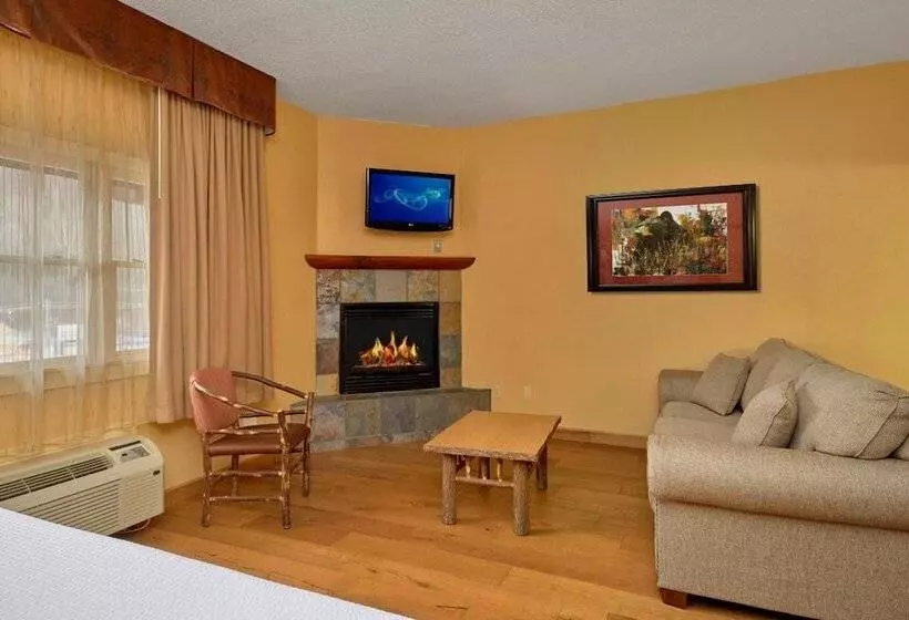 ホテル Bearskin Lodge On The River