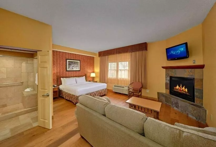 ホテル Bearskin Lodge On The River