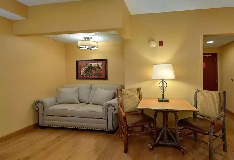 ホテル Bearskin Lodge On The River