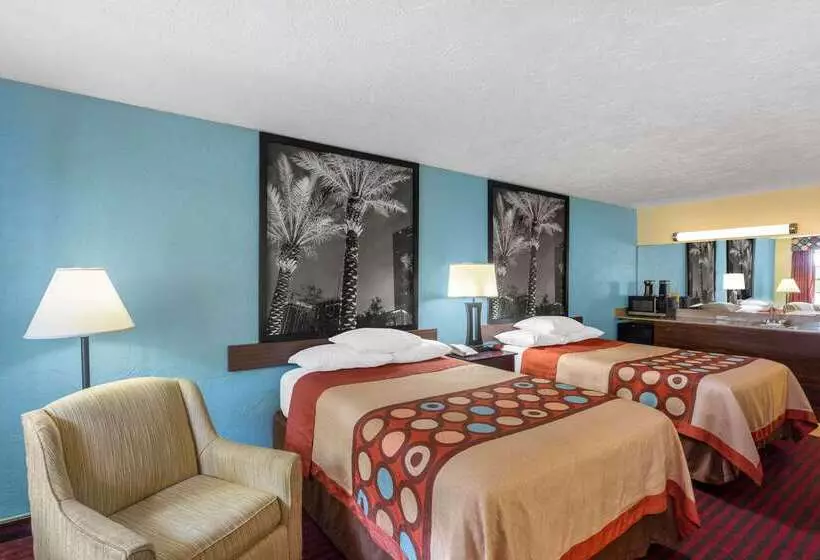 هتل Super 8 By Wyndham Bradenton Sarasota Area