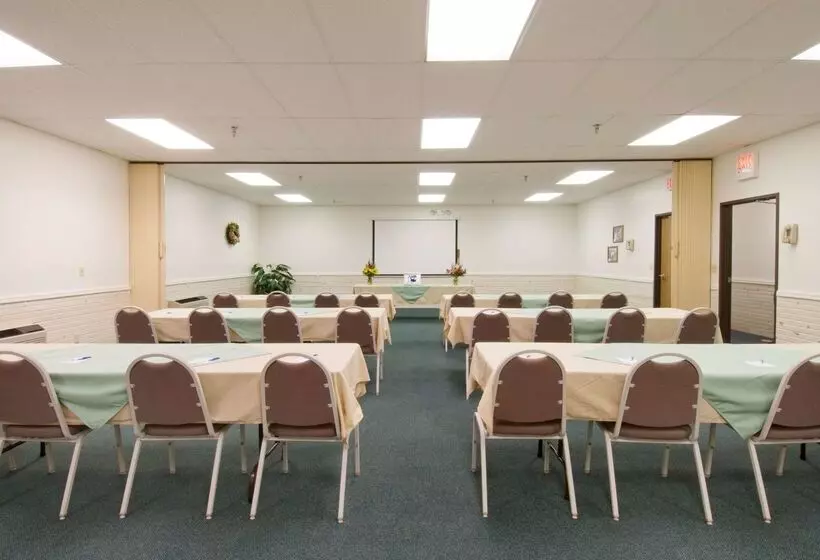 汽车旅馆 Americas Best Value Inn Torrington