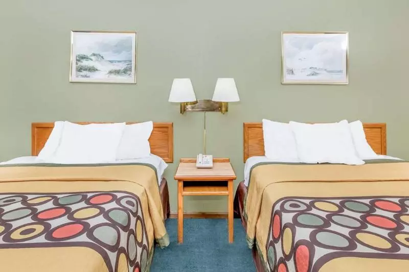 モーテル Budgetel Inn & Suites