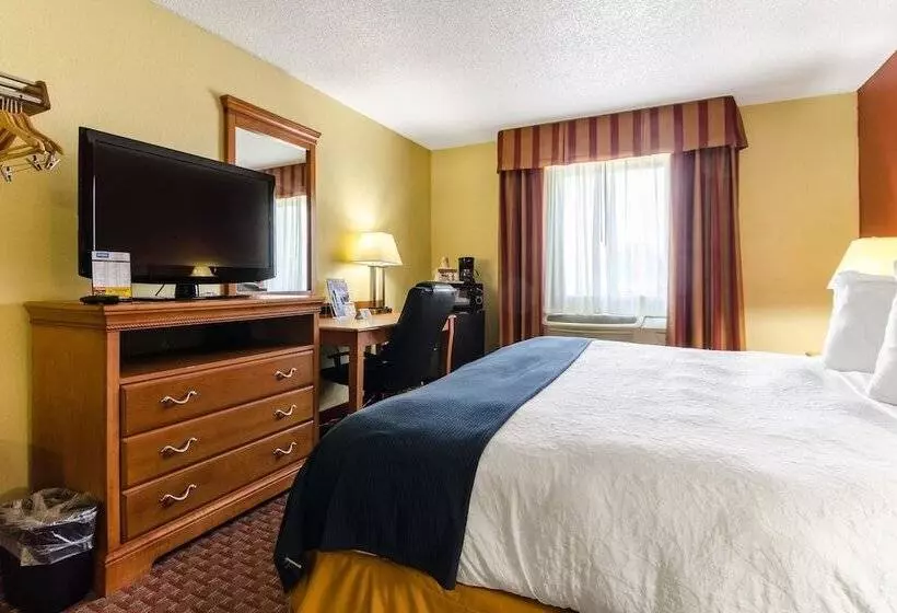 모텔 Rodeway Inn & Suites Jacksonville Near Camp Lejeune