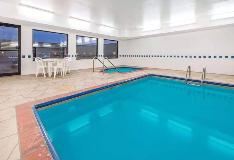 모텔 Super 8 By Wyndham Big Cabin/vinita Area