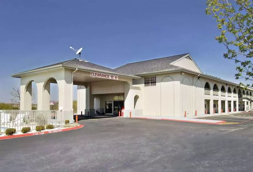 汽车旅馆 Red Roof Inn Canton, Tx