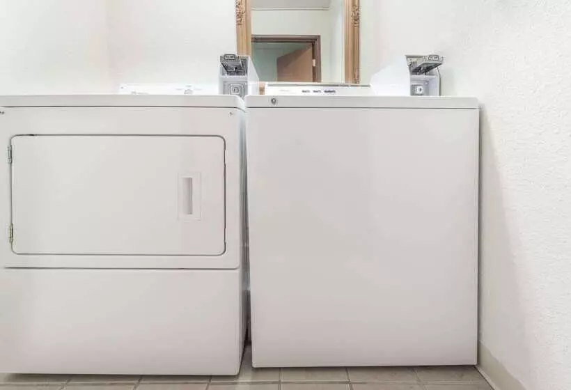 מוטל Super 8 By Wyndham Elizabethtown