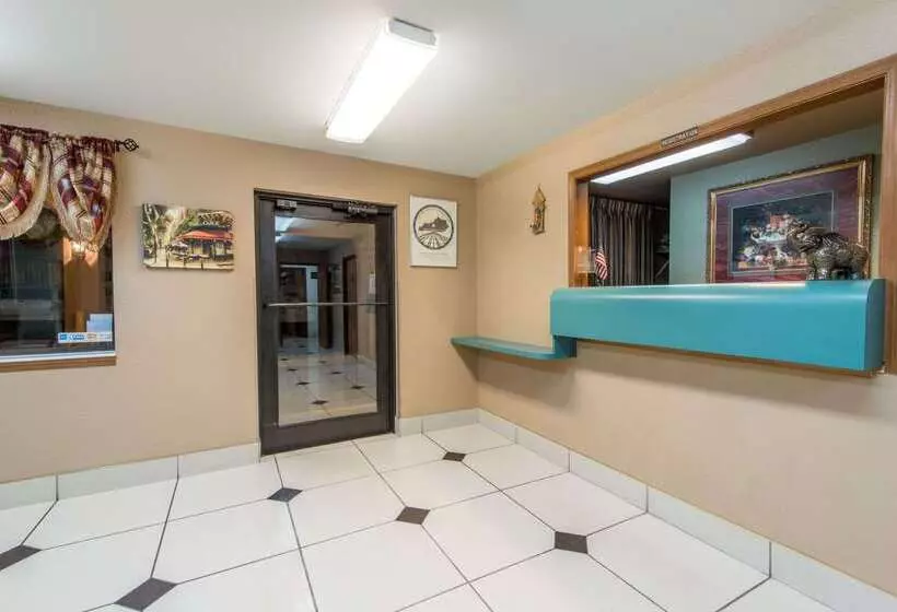 מוטל Super 8 By Wyndham Elizabethtown