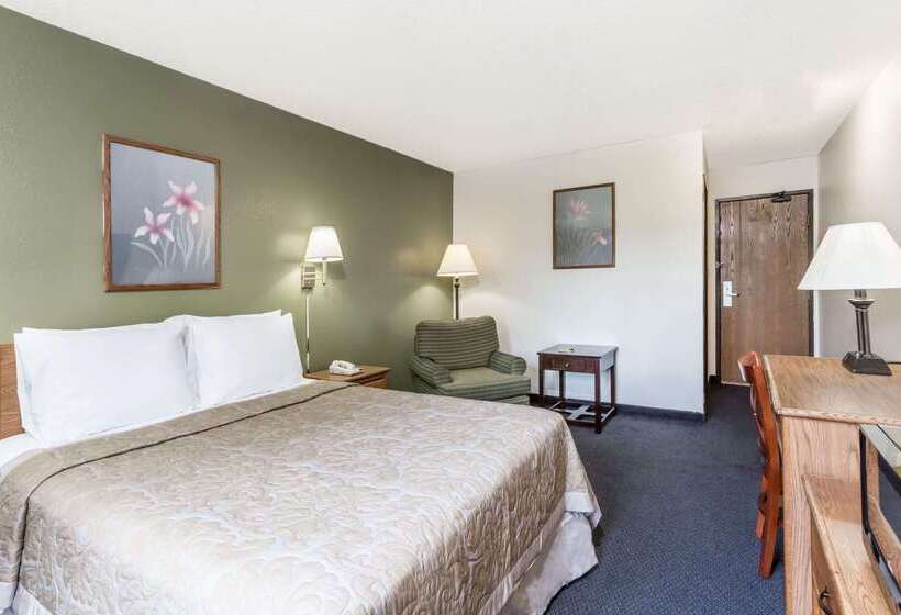 Motel Super 8 By Wyndham Hampton