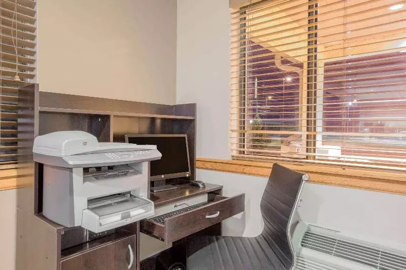 모텔 Super 8 By Wyndham Hastings