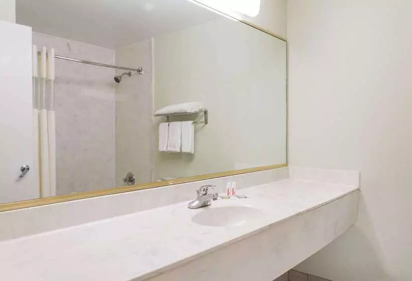 汽车旅馆 Super 8 By Wyndham Hull Street Midlothian Richmond Area