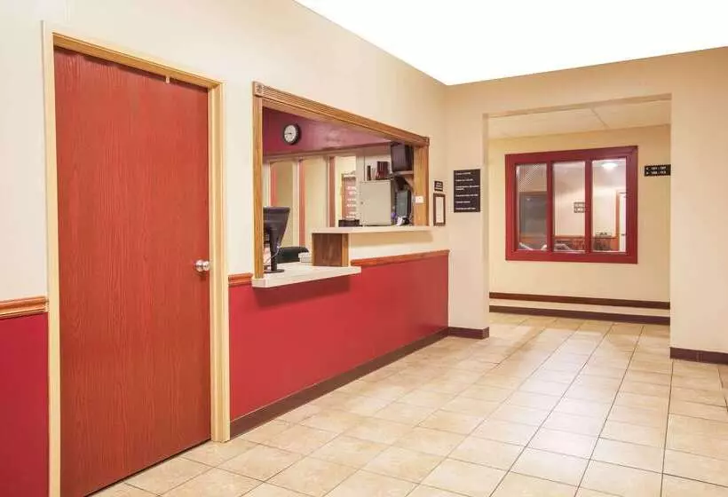 مُتل Super 8 By Wyndham Mason City