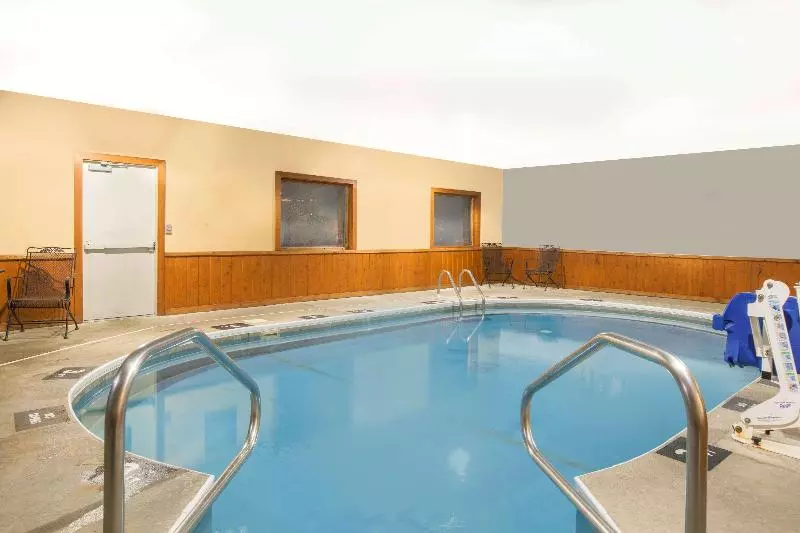 مُتل Super 8 By Wyndham Mason City