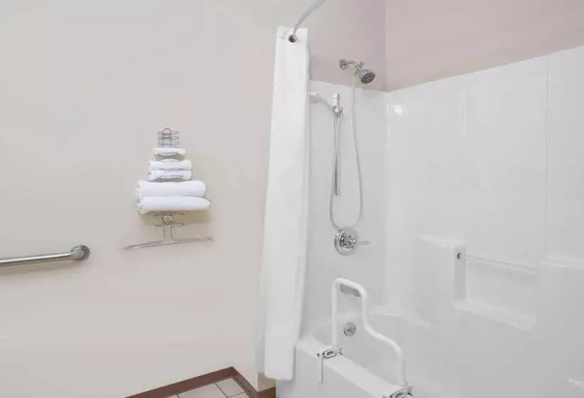 مُتل Super 8 By Wyndham Mason City