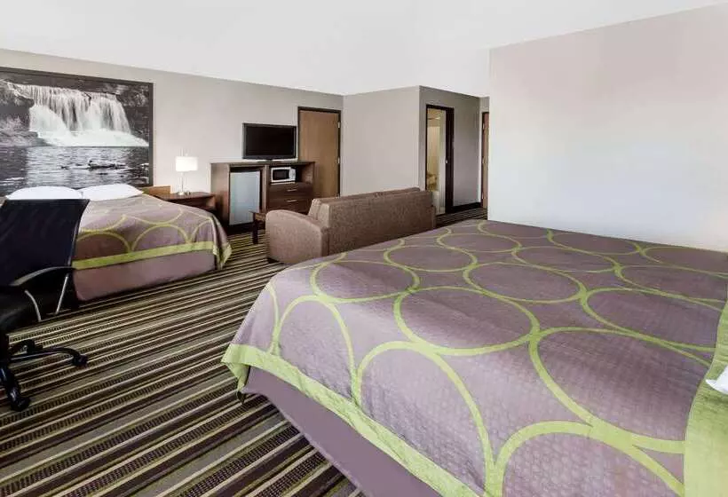 모텔 Super 8 By Wyndham Plymouth