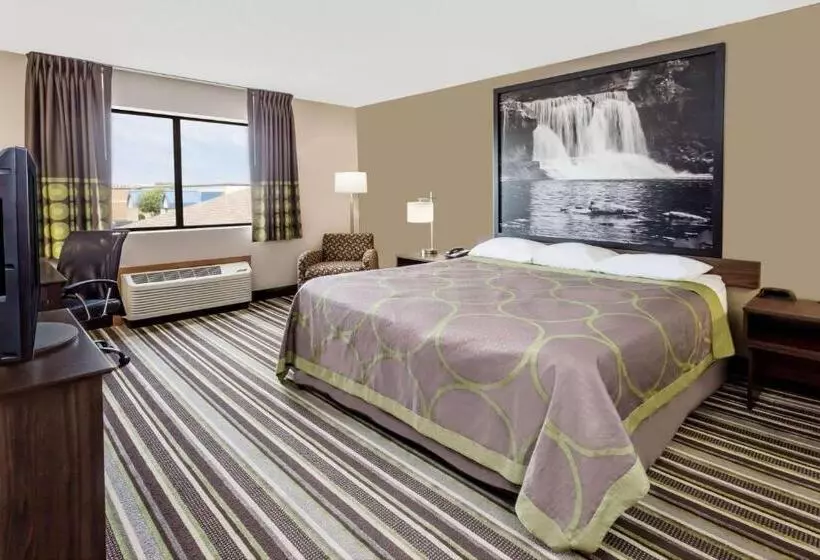 모텔 Super 8 By Wyndham Plymouth