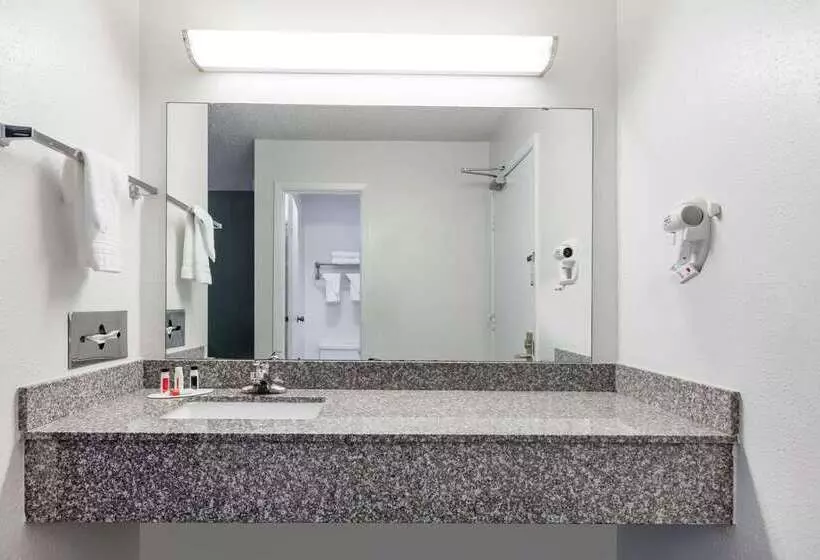 מוטל Super 8 By Wyndham Sapulpa/tulsa Area