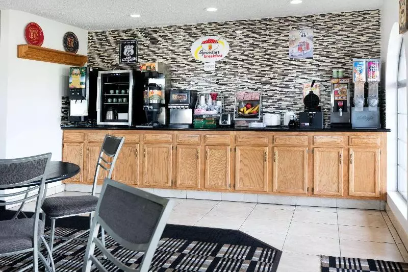 מוטל Super 8 By Wyndham Sapulpa/tulsa Area