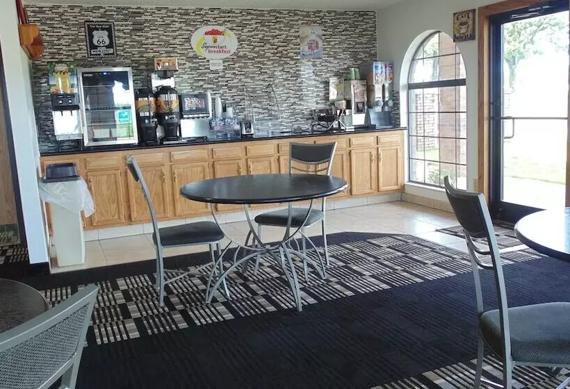 מוטל Super 8 By Wyndham Sapulpa/tulsa Area