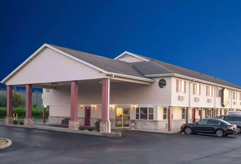 모텔 Super 8 By Wyndham Wapakoneta