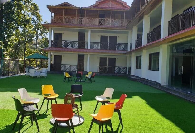 Hotel Fusion Lansdowne