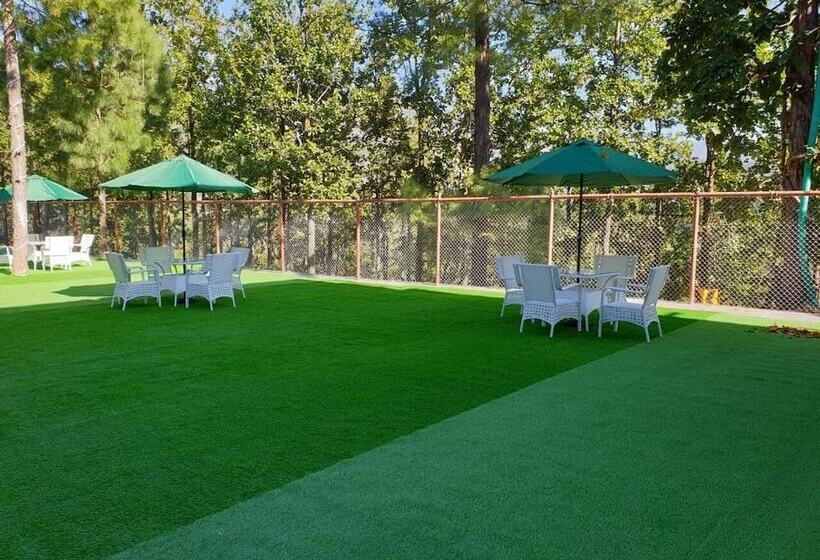 Hotel Fusion Lansdowne