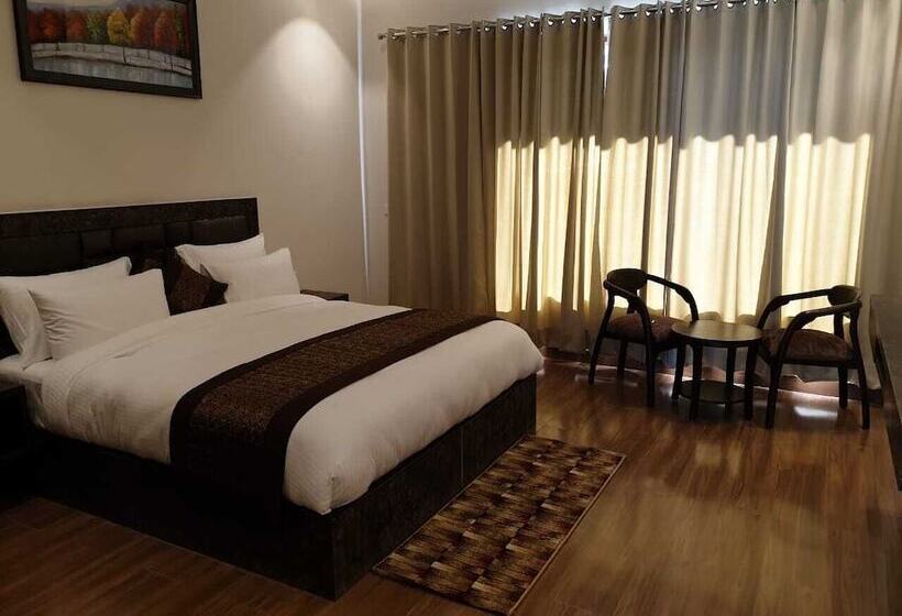 Hotel Fusion Lansdowne