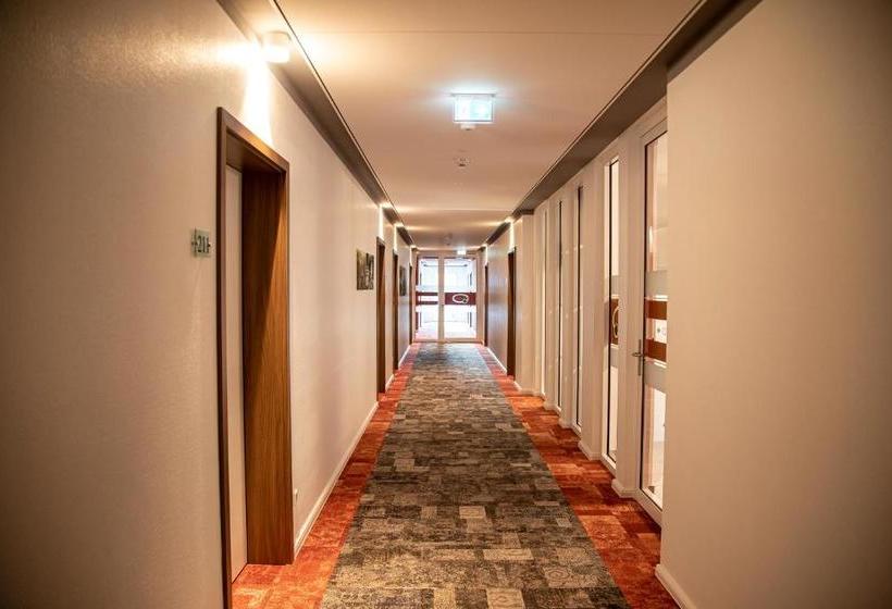 Stadthotel Lohne, Self Check In, Mit Bäckerei Und Cafe