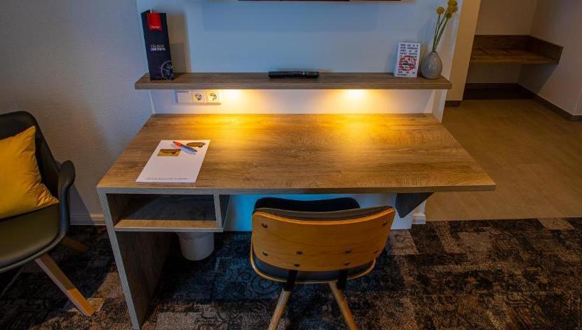 Stadthotel Lohne, Self Check In, Mit Bäckerei Und Cafe