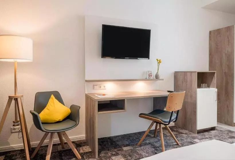 Stadthotel Lohne, Self Check In, Mit Bäckerei Und Cafe