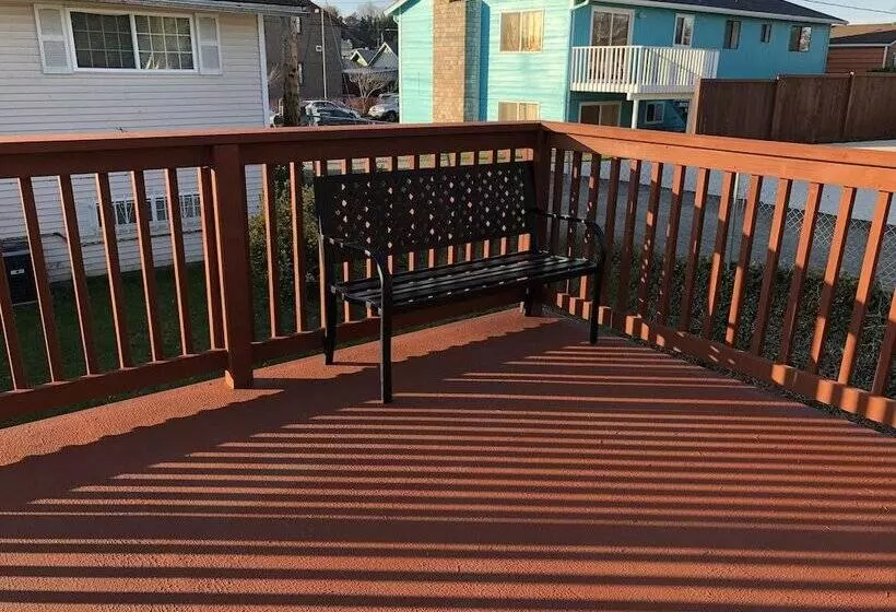 ペンション Rainier Guesthouse