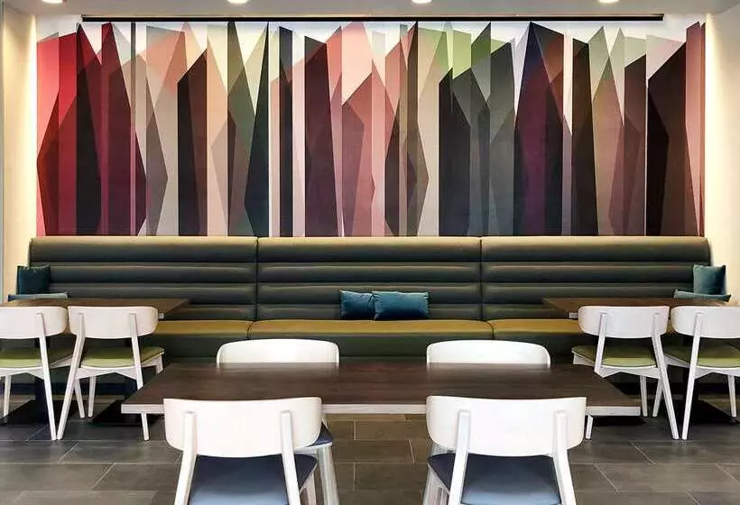 ホテル Hilton Garden Inn Redmond Seattle