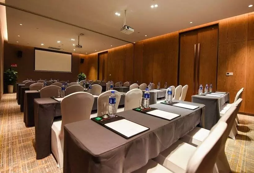 Novotel Zhengzhou Airport