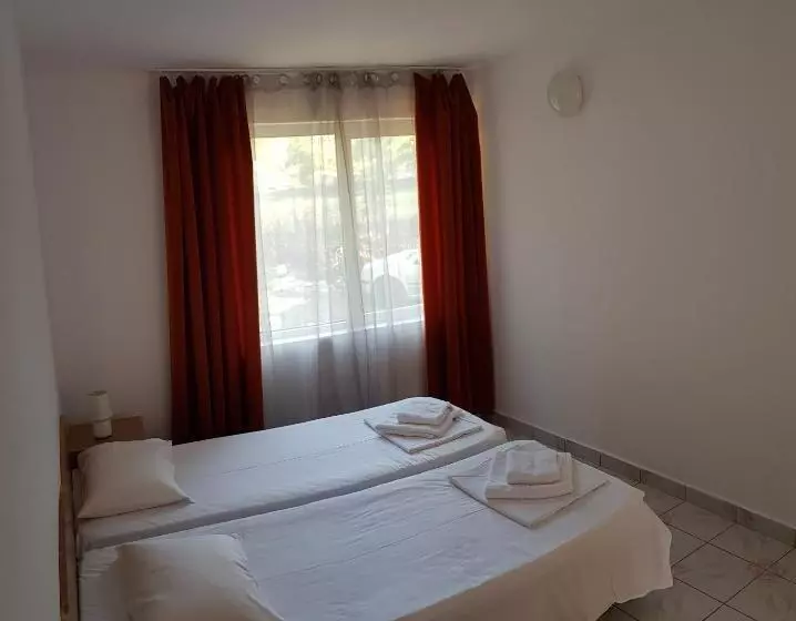 Hotel Camelia