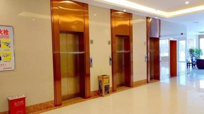 ホテル Greentree Inn Fuyang Technician College