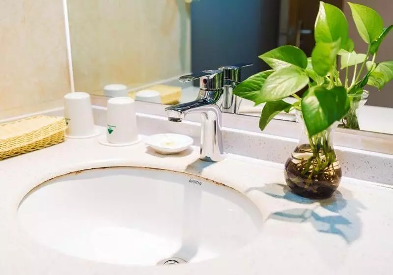 Hotelli Greentree Inn Huzhou Zhili Fortune Plaza Wuxing Avenue Express