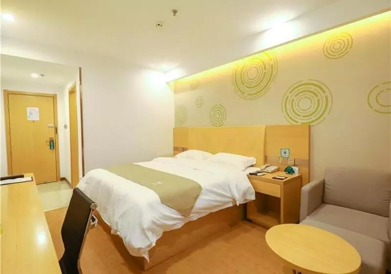 Hotelli Greentree Inn Yichun Development Zone Bus Terminal Express