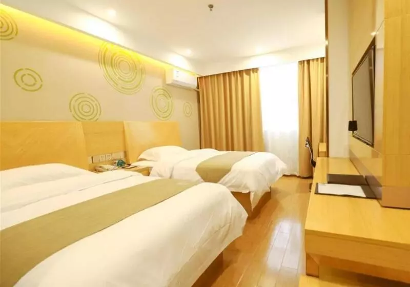 Hotelli Greentree Inn Yichun Development Zone Bus Terminal Express