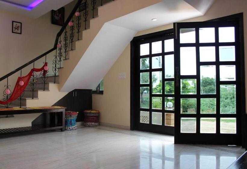 Hotel Bhagwati Vilas