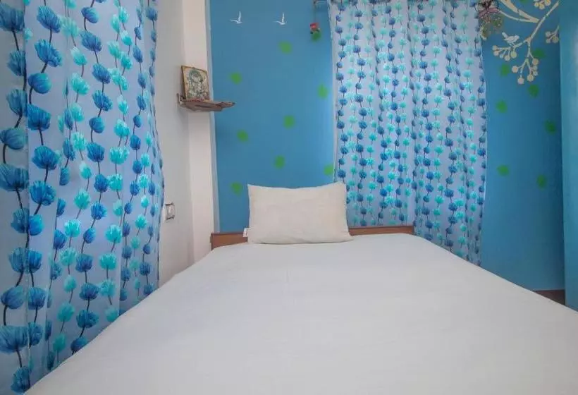 هتل Himalayan Foothills Homestay