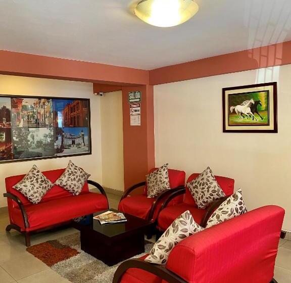 بنسيون Hostal Montesa