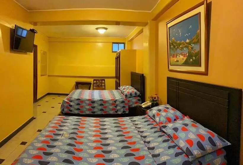 پانسیون Hostal Montesa