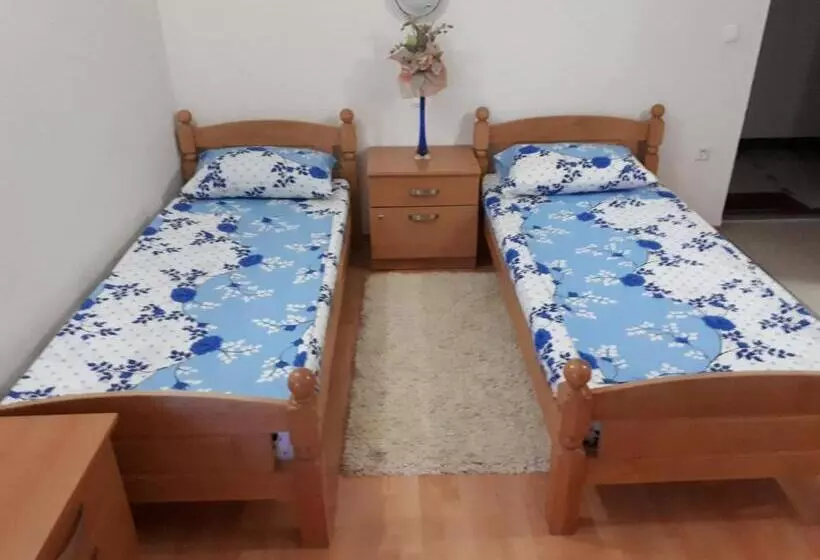 پانسیون Villa Vežić